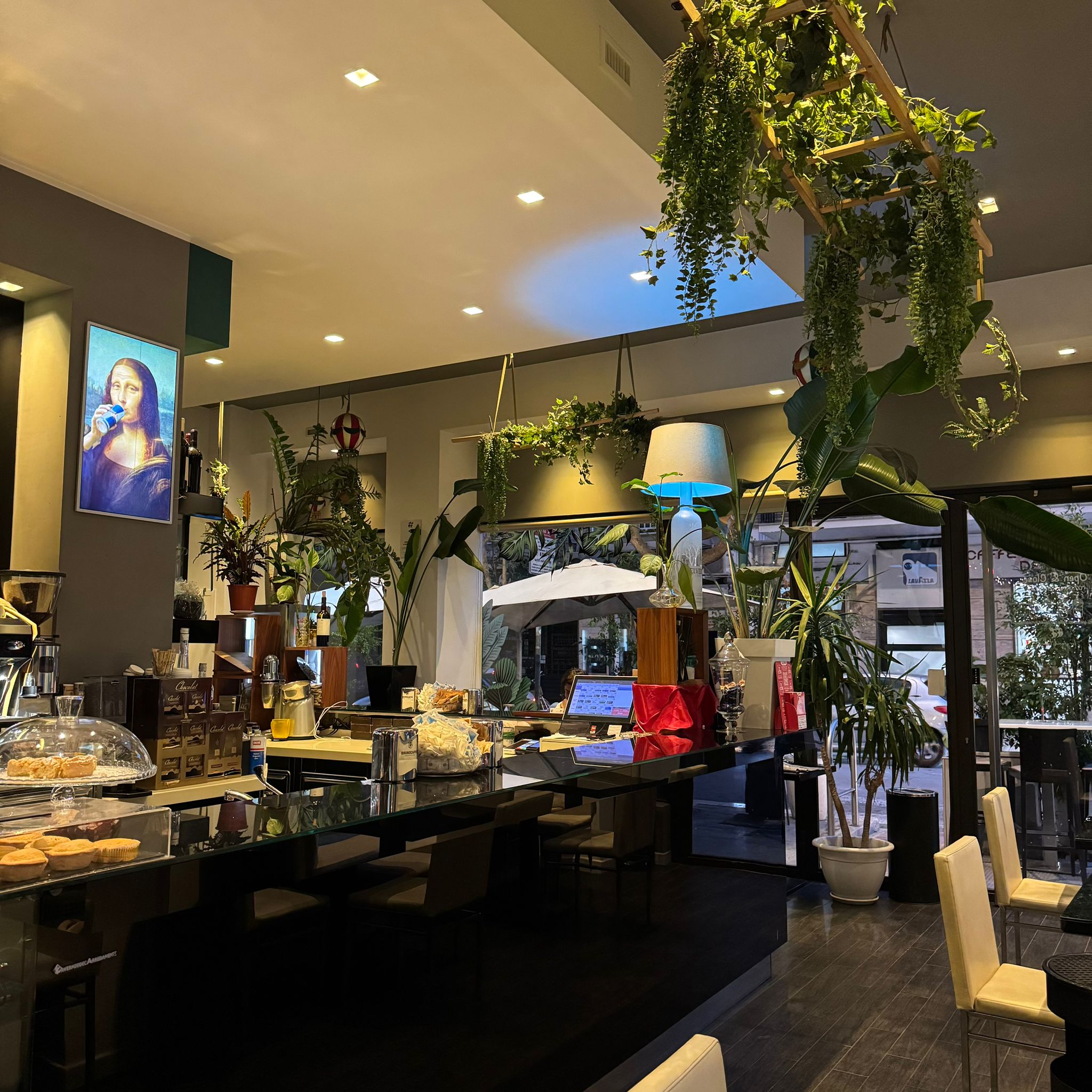 Le Grand Tabou Interior